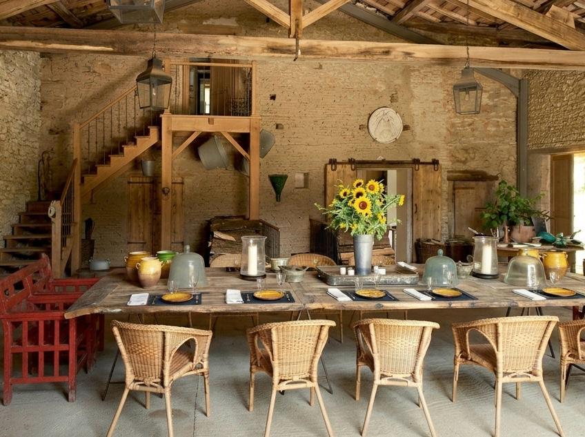 French Country and Neutral Tablescape Ideas