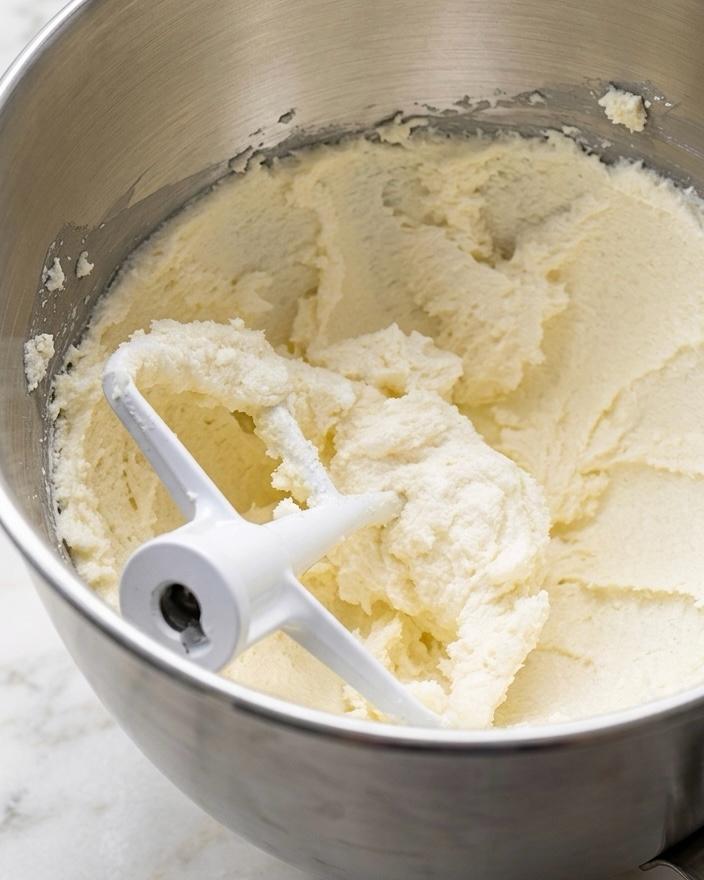 How to Cream Butter and Sugar (The Complete Guide)